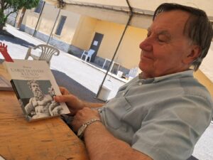 San Michele, don Ivo attore per una sera