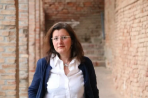 Paola Ferrari (Garante anziani): “Il caregiver va riconosciuto e sostenuto”