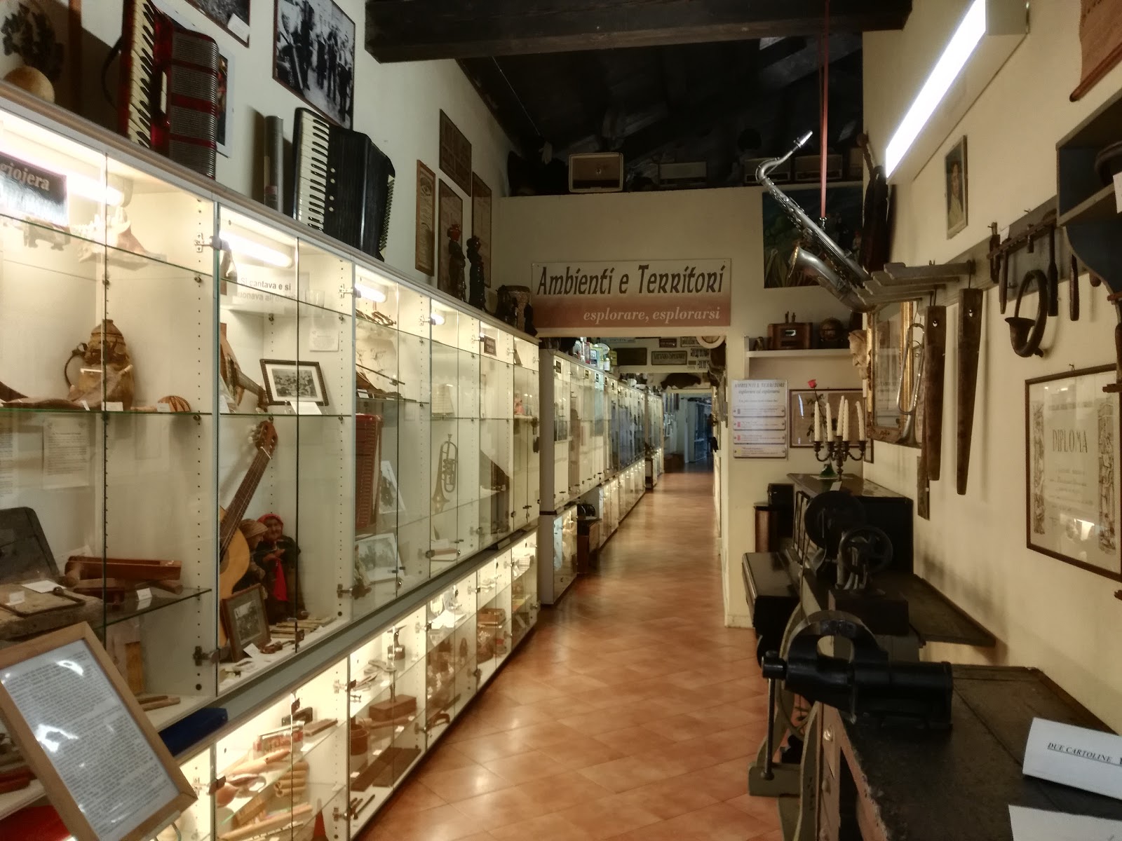 La maestra Elena e il museo nato da una comoda