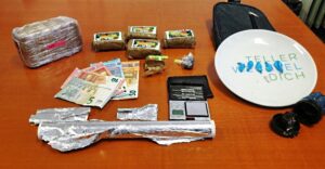 Alessandria, un chilo di droga in casa: arrestato un 34enne