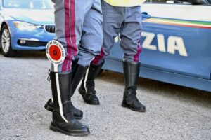 Fuga all’alt al casello di Asti Ovest: arrestato dalla Polizia Stradale un 44enne