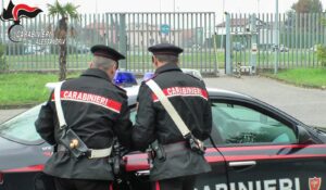 Alessandria, 17enne arrestato dopo l’aggressione in un negozio