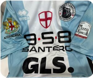 I Grigi con Alessandria sulla maglia per il derby