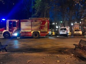 Alessandrino, a fuoco un furgone in viale della Repubblica