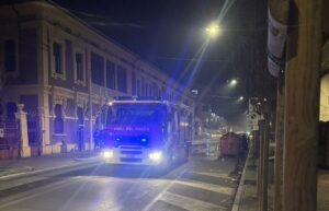 Valenza, domato incendio a un cassonetto
