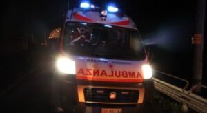 Scontro auto-moto a Santa Maria del Tempio, 5 feriti, anche una bimba