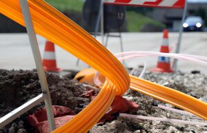 “Fibra ottica in tutti i Comuni piemontesi entro la fine del 2025”