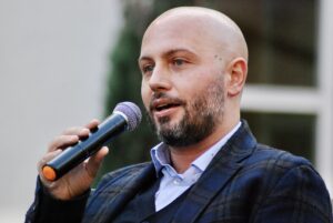 Valenza, Varona e Zaio escono dalle commissioni. Il sindaco replica