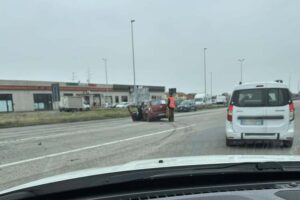 Novi, incidente stradale lungo la 35 bis nei pressi del Cipian