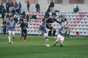 Christian Ventre in posizione regolare, il derby è 0-0