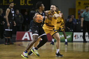 Bertram ko ad Atene. Ancora un finale amaro