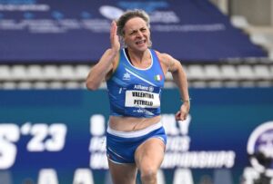 Valentina Petrillo presenta il suo libro: vita tra sport, coraggio e identità