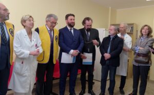 Lions Club, donato un dispositivo per la neurostimolazione ai pazienti affetti da Parkinson