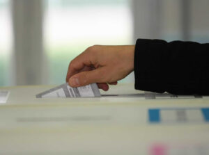 Astensionismo, il fattore età pesa sempre di più sul voto
