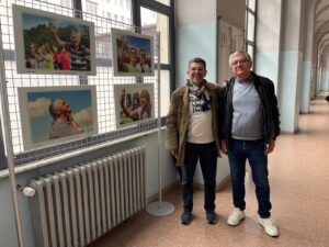 Alessandria: mostra fotografica sullo Yoga della Risata all’Ospedale civile