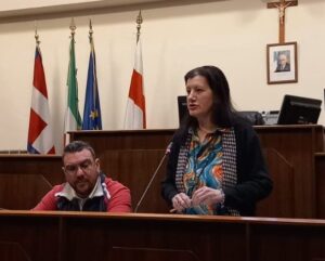 Anziani ad Alessandria: solitudine, truffe e Sanità nella relazione della Garante