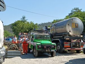 Esercitazione antincendi boschivi con 80 volontari