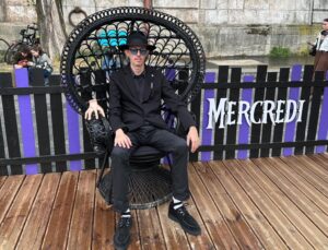 Con il Borsalino di Alessandria, Daniel Serruto omaggia Tim Burton