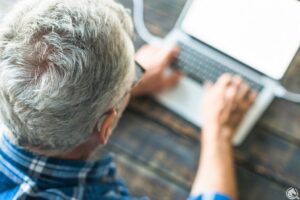 Ada Alessandria lancia i corsi di informatica per anziani
