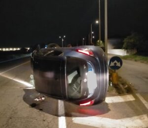 Spinetta Marengo: dopo lo scontro l’auto si ribalta su un fianco