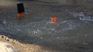 Disagi in via Cordara angolo via Piave ad Alessandria per lavori al teleriscaldamento