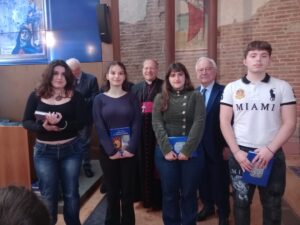 Gli studenti del Cellini creano la corona per la Madonna della Salve