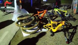 Cereseto: furto di biciclette elettriche, due denunciati e un arresto