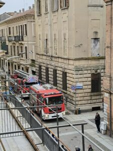 Alessandria, il Comune chiarisce su via Modena: “Lo sgombero non rientra nelle prerogative dell’Amministrazione”