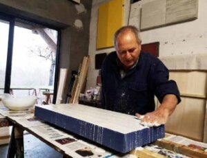 Enzo Cacciola, cinquant’anni d’arte. La Lombardia lo celebra