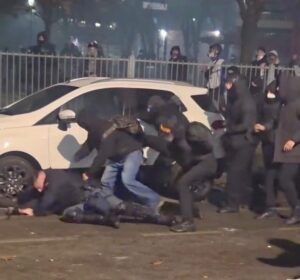 Torino: violenza durante la manifestazione per Askatasuna. Cirio e Bussalino: “Solidarietà alle forze dell’ordine”