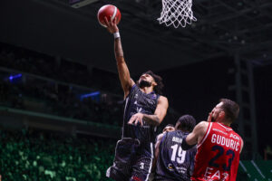 Bertram. Finisce il sogno, restano gli applausi