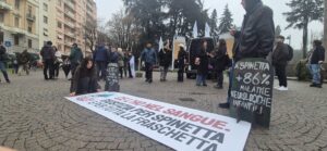 Alessandria, caso Solvay: “Non in nostro nome”, alcuni cittadini contro le transazioni