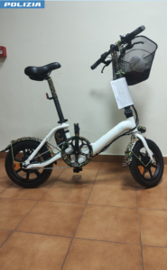 Alessandria, sequestrata e-bike rubata: la Polizia cerca il proprietario