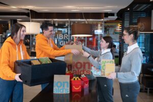 McDonald’s e Banco Alimentare donano pasti caldi in provincia di Alessandria