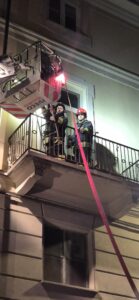 Alessandria, esce fumo dalla scuola: chiusa strada