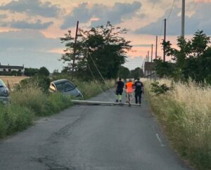 Via Castelceriolo: incidente autonomo, sul posto i Vigili del fuoco e Municipale