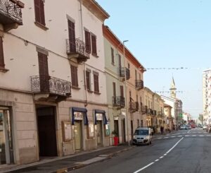 Alessandria, no ai mezzi pesanti in un tratto di corso Acqui