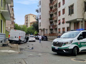 Alessandria: scontro all’incrocio, feriti lievi