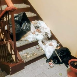 Alessandria: tensione in stabile Atc. «Scale invivibili, intervenga chi di dovere»